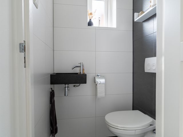 Mgr Zwijsenstraat 20, Kaatsheuvel