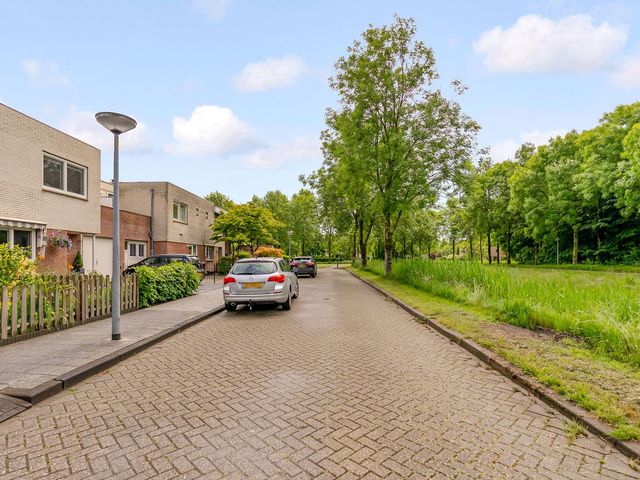 Beukenhof 94, Lelystad