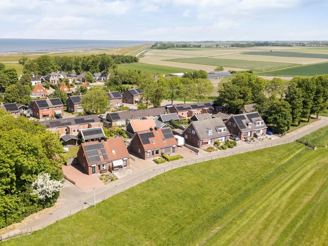 Aak 12, Wierum
