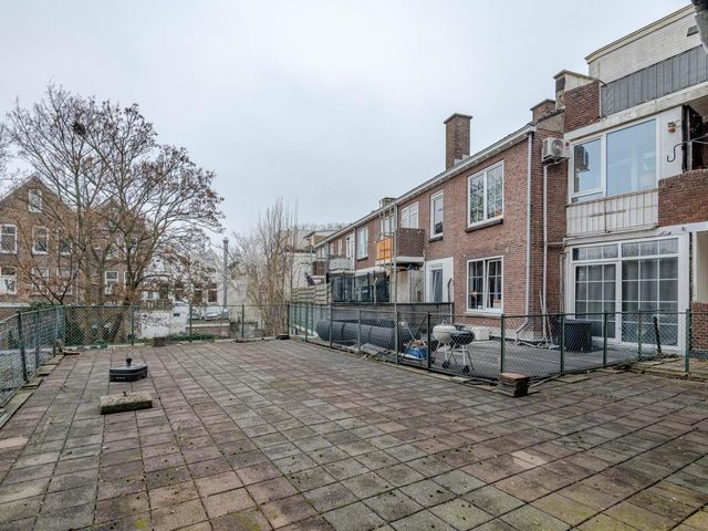 Dorpsweg 37B, Rotterdam