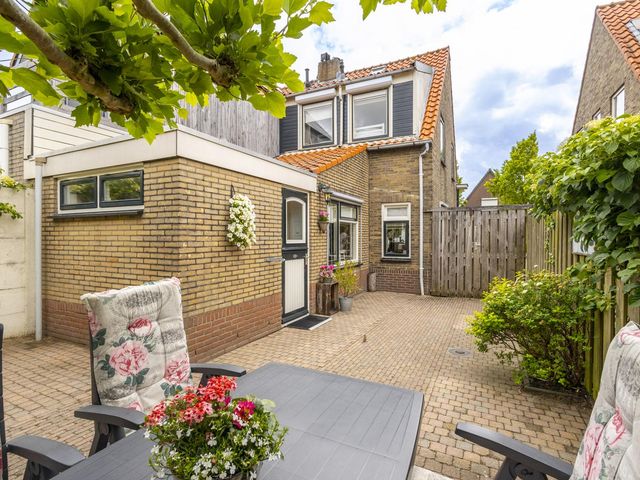 Sluisweg 34, Hardinxveld-Giessendam