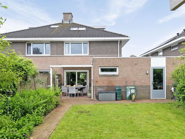 Willem Alexanderstraat 16, Randwijk