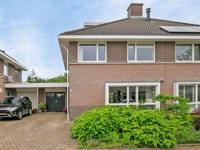 Willem Alexanderstraat 16, Randwijk