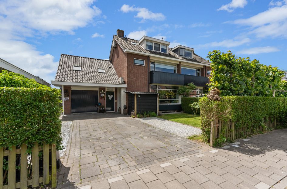 W B van der Veldenstraat 24
