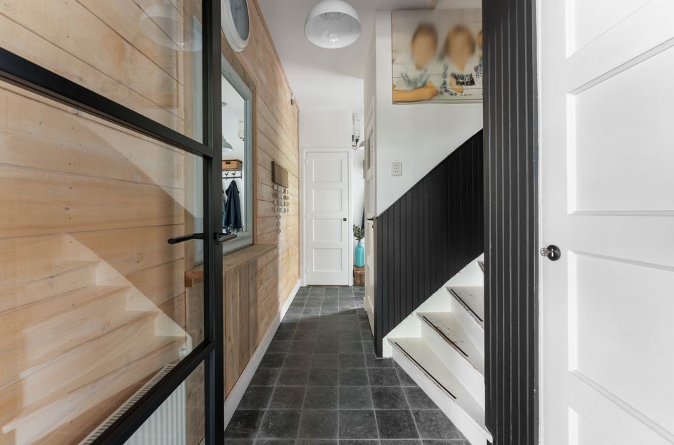 W B van der Veldenstraat 24