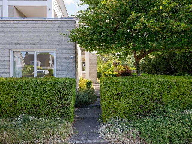Cor van Osnabruggelaan 44, Voorschoten