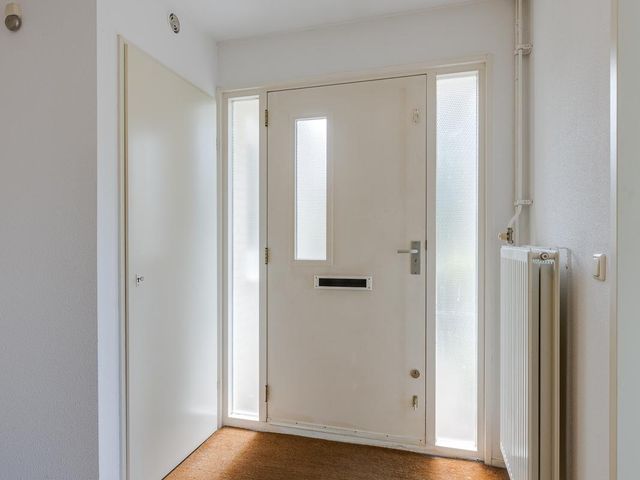 Cor van Osnabruggelaan 44, Voorschoten