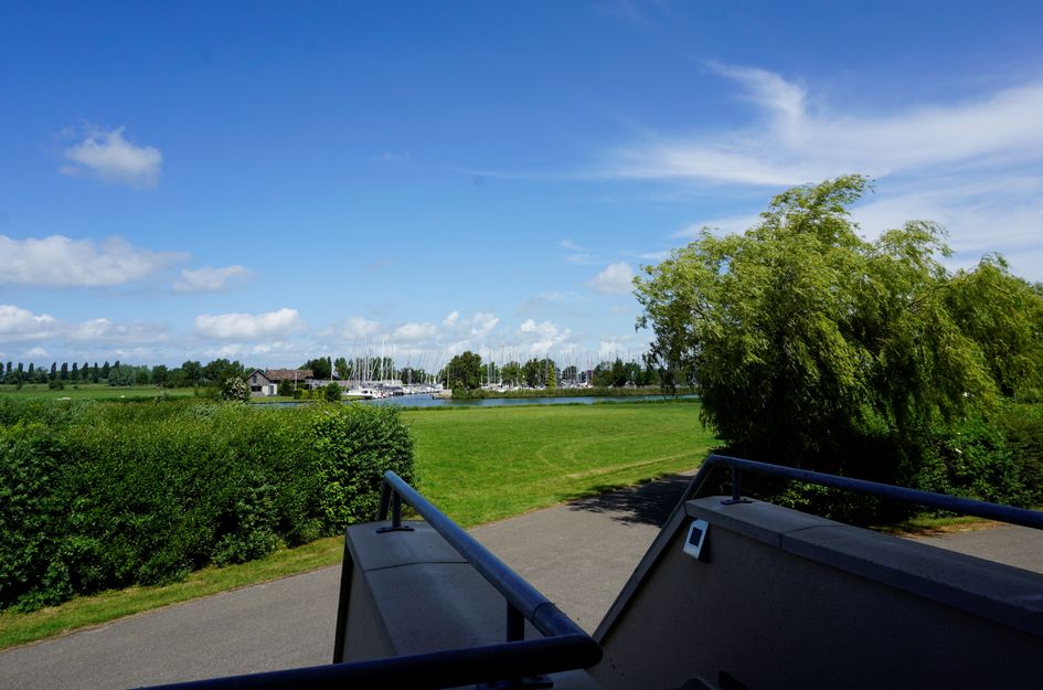 Middelweg 107