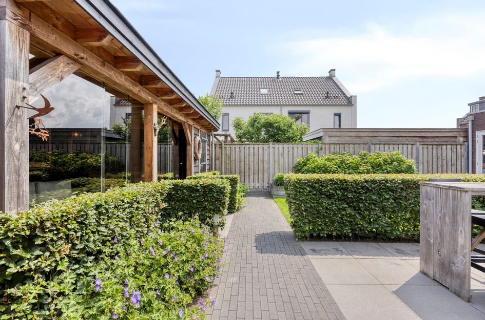 Bosveen 25