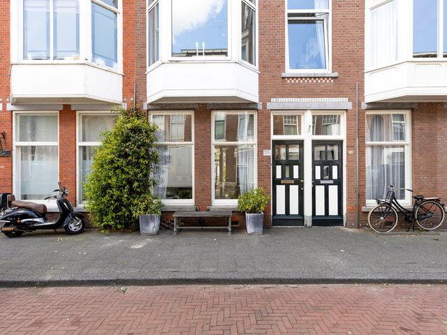 Johannes Camphuijsstraat 203, 's-Gravenhage