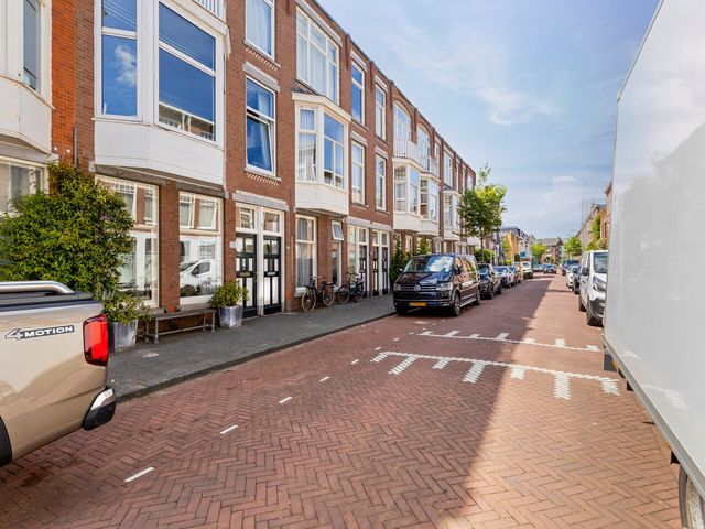 Johannes Camphuijsstraat 203, 's-Gravenhage