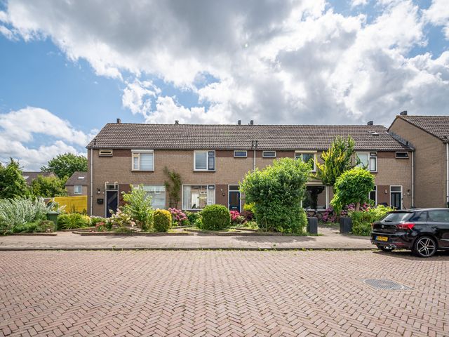 Dokter Hiemstralaan 103, Gorinchem
