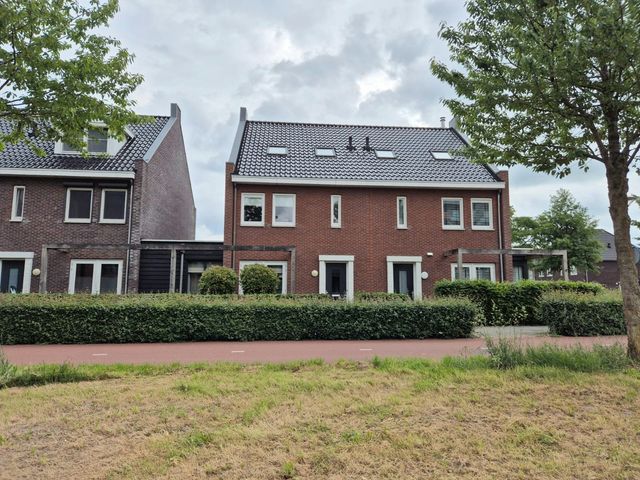 Van Barnevelderf 3, Veenendaal
