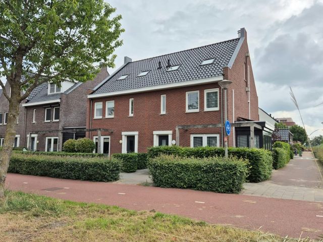 Van Barnevelderf 3, Veenendaal