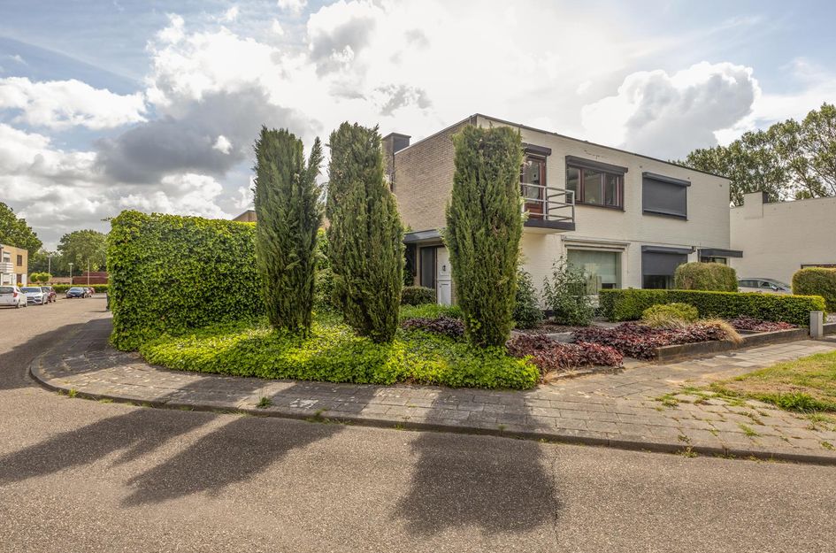 Limburgstraat 8