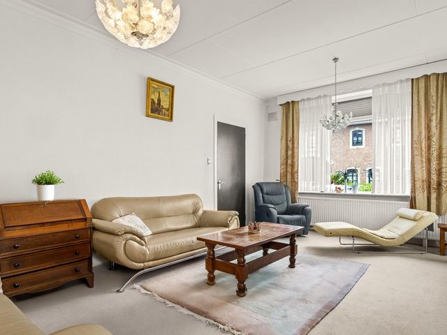 Hoogstraat 100, Landgraaf