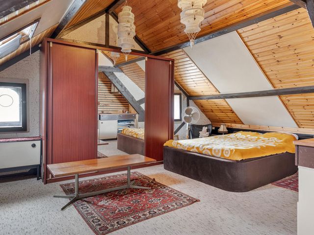 Hoogstraat 100, Landgraaf