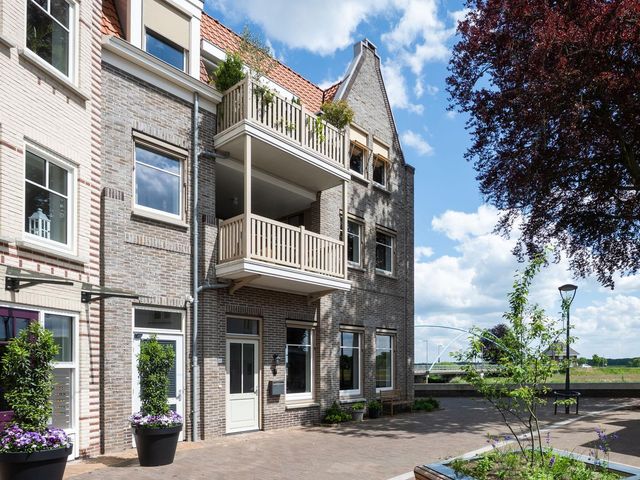 Koninginnenplein 13, Dalfsen