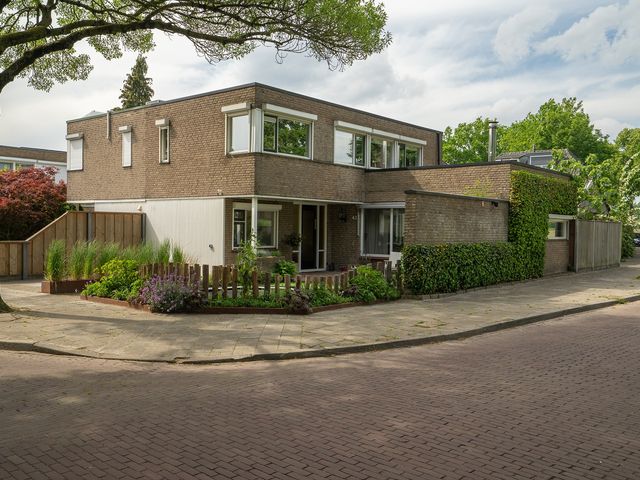 Kampioenstraat 43, Enschede