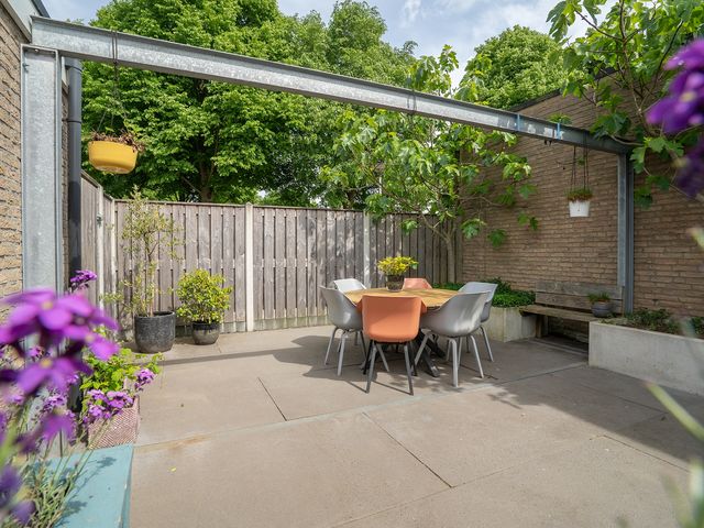 Kampioenstraat 43, Enschede