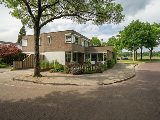 Kampioenstraat 43, Enschede