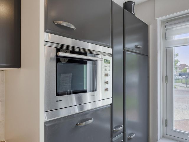 Binnenkamer 44, Tholen