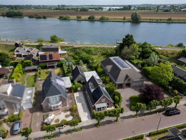 Burg van der Schansstr 49, Andel