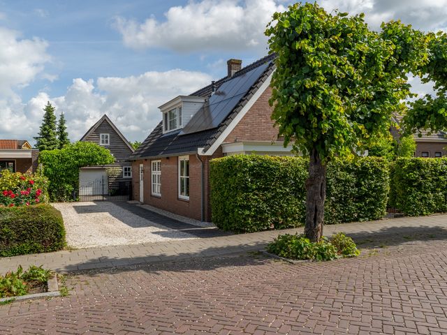 Burg van der Schansstr 49, Andel