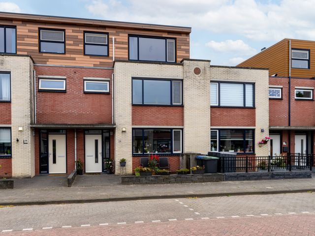Amaryllishof 39, Nieuwendijk