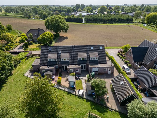Altena's Laantje 1e, Almkerk