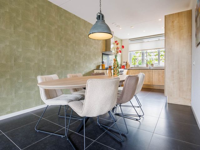 Hoge Rijndijk 46, Zoeterwoude