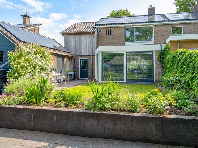 Middenlaan 27, Dwingeloo