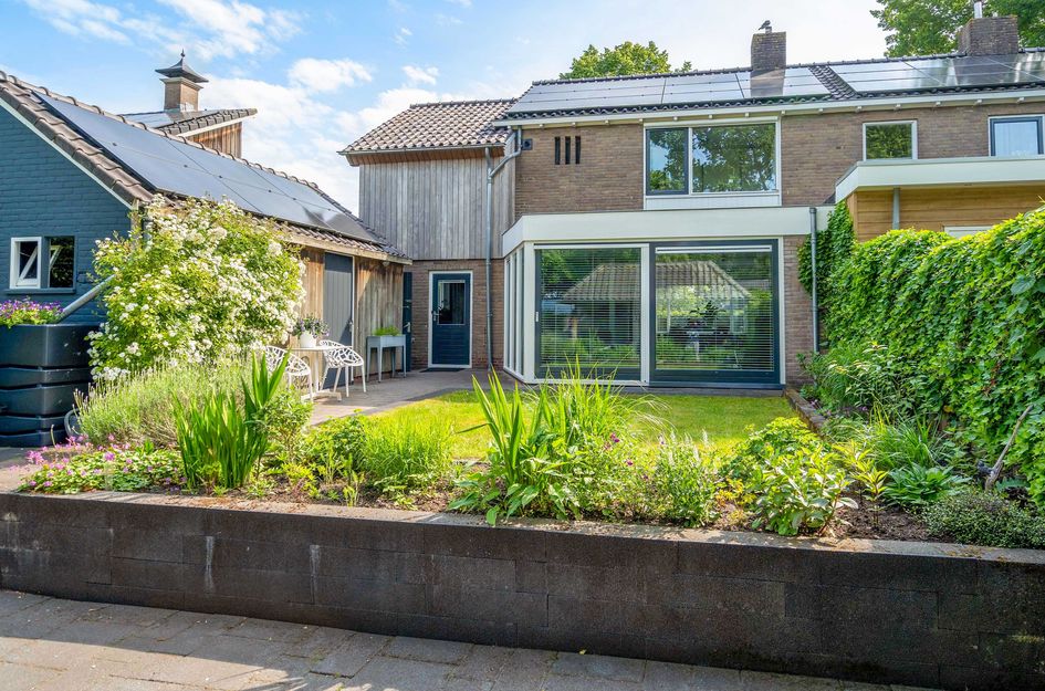 Middenlaan 27