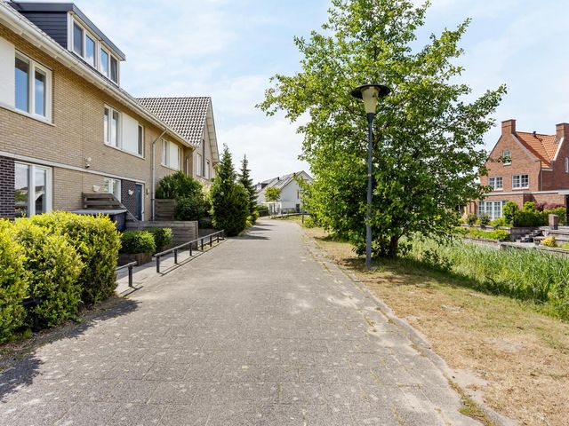Corsica 46, Zoetermeer
