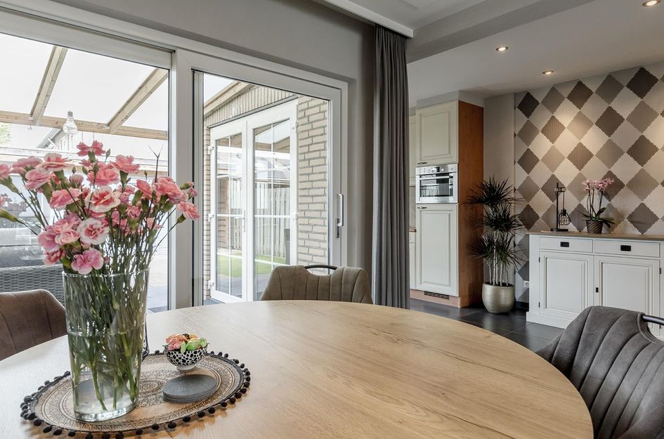 Raadhuisstraat 243
