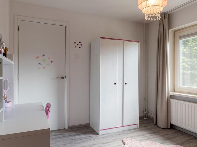 Raadhuisstraat 243, Best