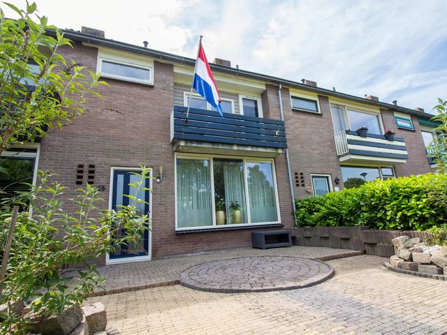 Flamingohof 15, Bovenkarspel