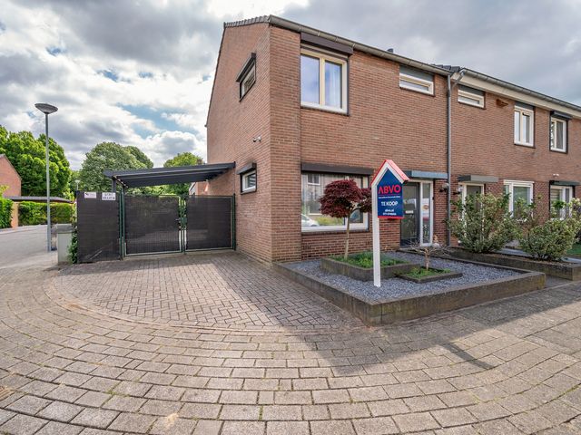 Jan Steenstraat 28, Reuver