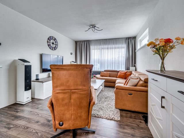 Jan Steenstraat 28, Reuver