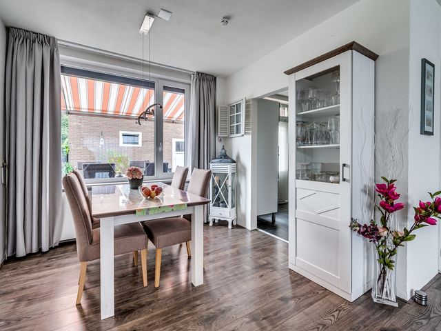 Jan Steenstraat 28, Reuver