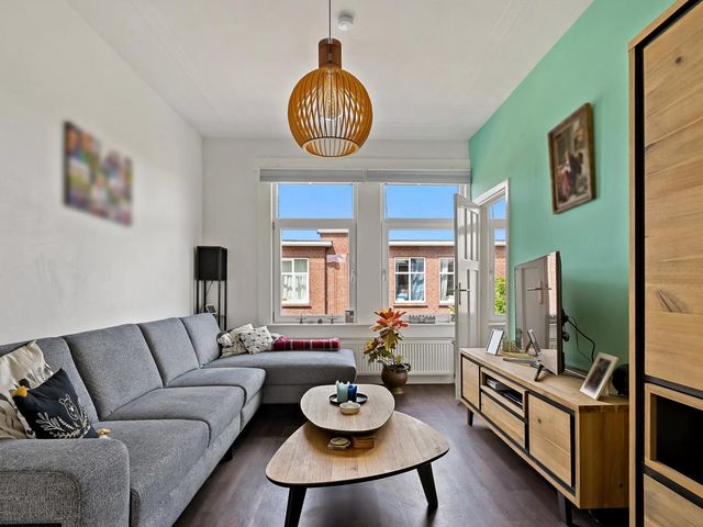 Rhododendronstraat 124, 's-Gravenhage