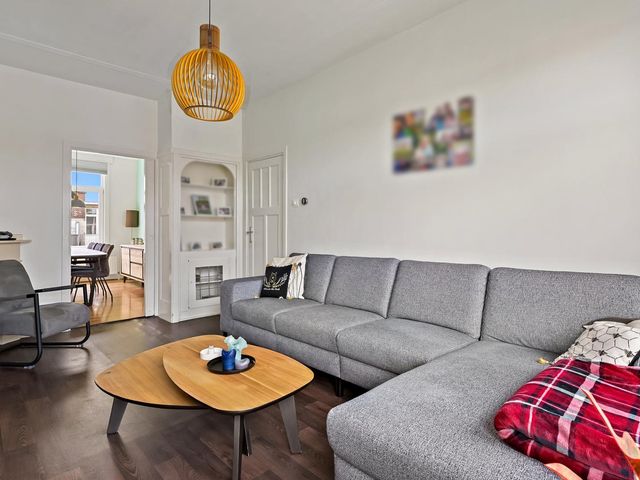 Rhododendronstraat 124, 's-Gravenhage