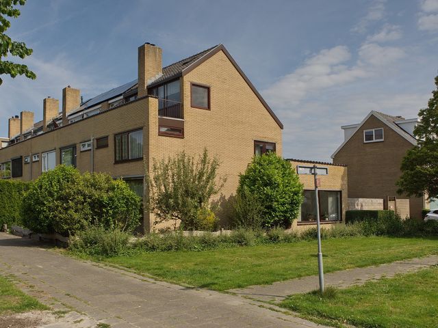 Lijsterlaan 130, Maassluis