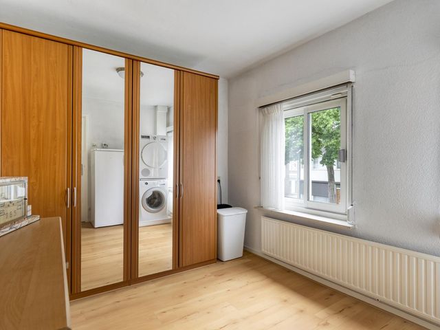 Frans Halslaan 18, Roosendaal