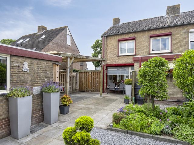 Frans Halslaan 18, Roosendaal