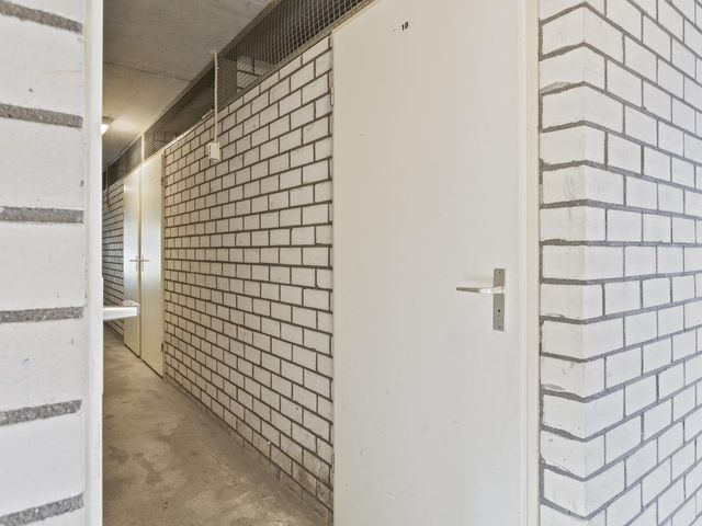 Uniestede 18, Roosendaal