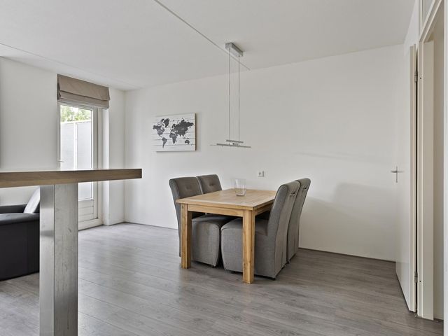 Uniestede 18, Roosendaal