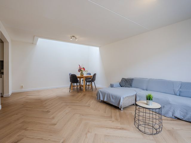 Valkeniersweg 79D, Rotterdam