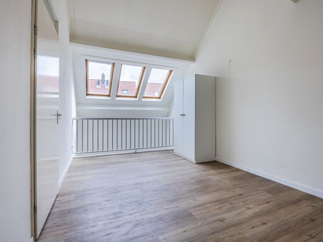Valkeniersweg 79D, Rotterdam
