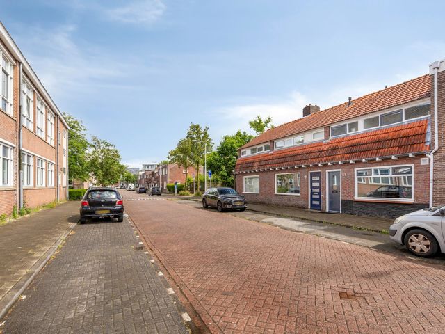 Pastoor Smitsstraat 54, Tilburg